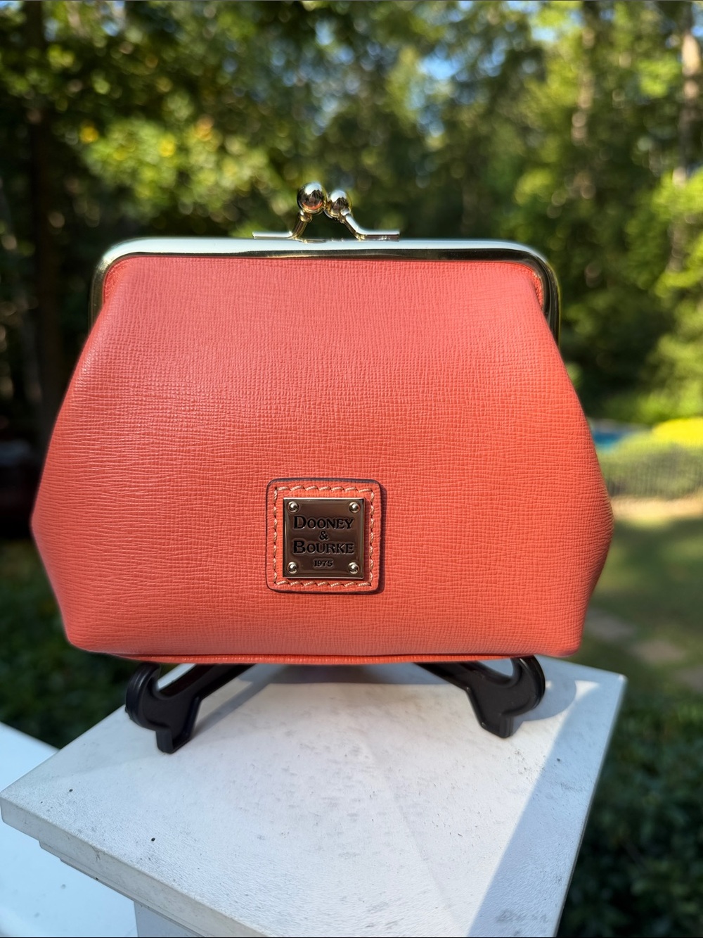 Dooney & Bourke NWT Bright Orange Leather Kiss-Lock card Holder/coins  purse